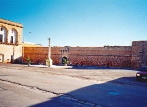 piazza Sant'Andrea - Castello (1524) - Prospetto frontale